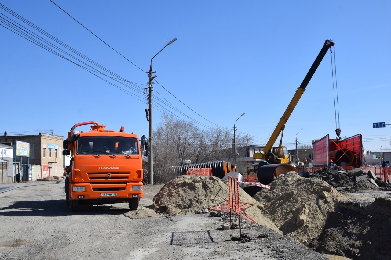 В Кургане общественники проверили ход ремонтных работ на улицах Коли  Мяготина и Дзержинского | 19.04.2023 | Курган - БезФормата